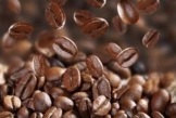 Image artistique représentant une pluie de grains de café